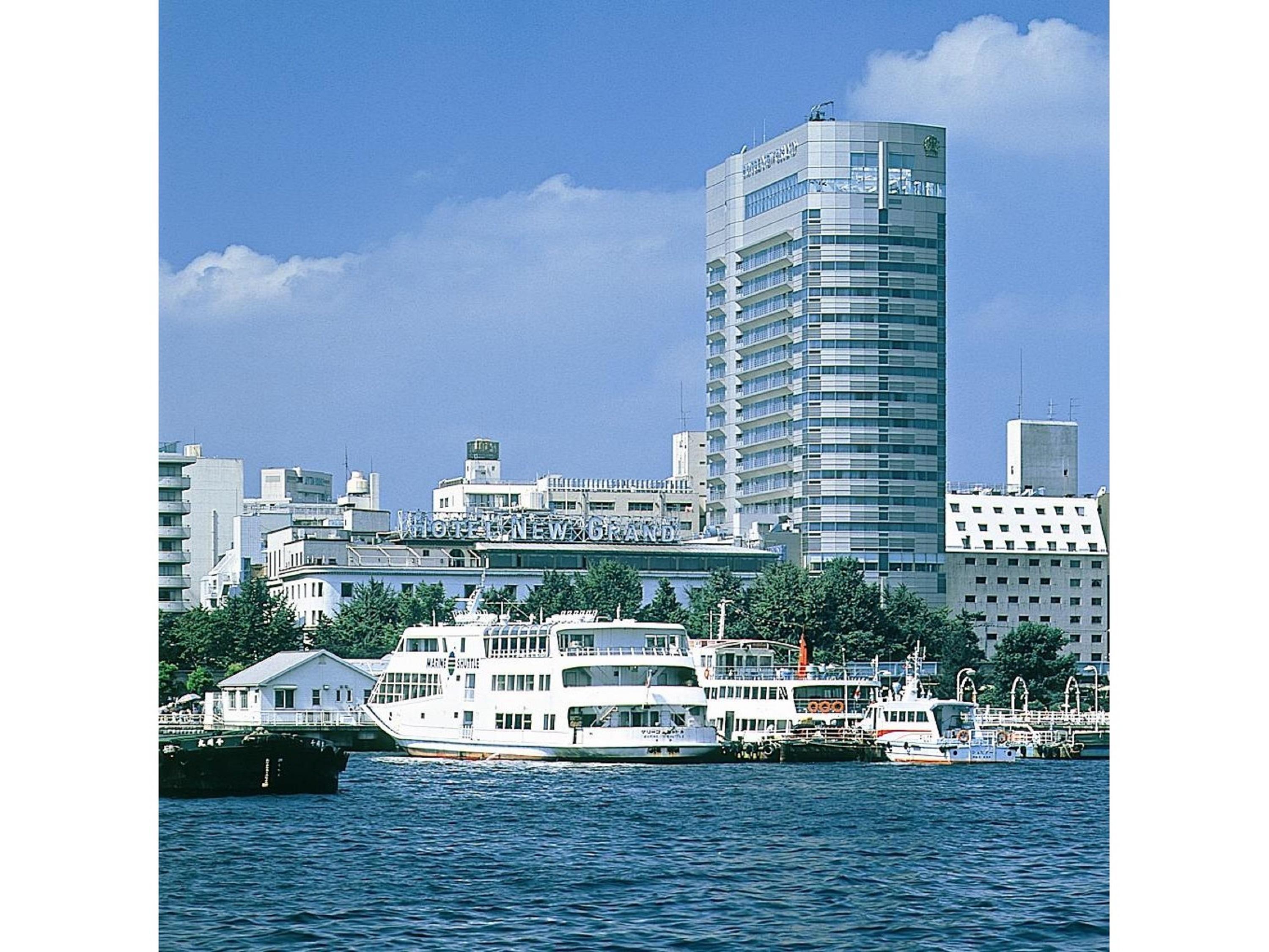 Hotel New Grand Yokohama  Eksteriør billede The hotel in 2000