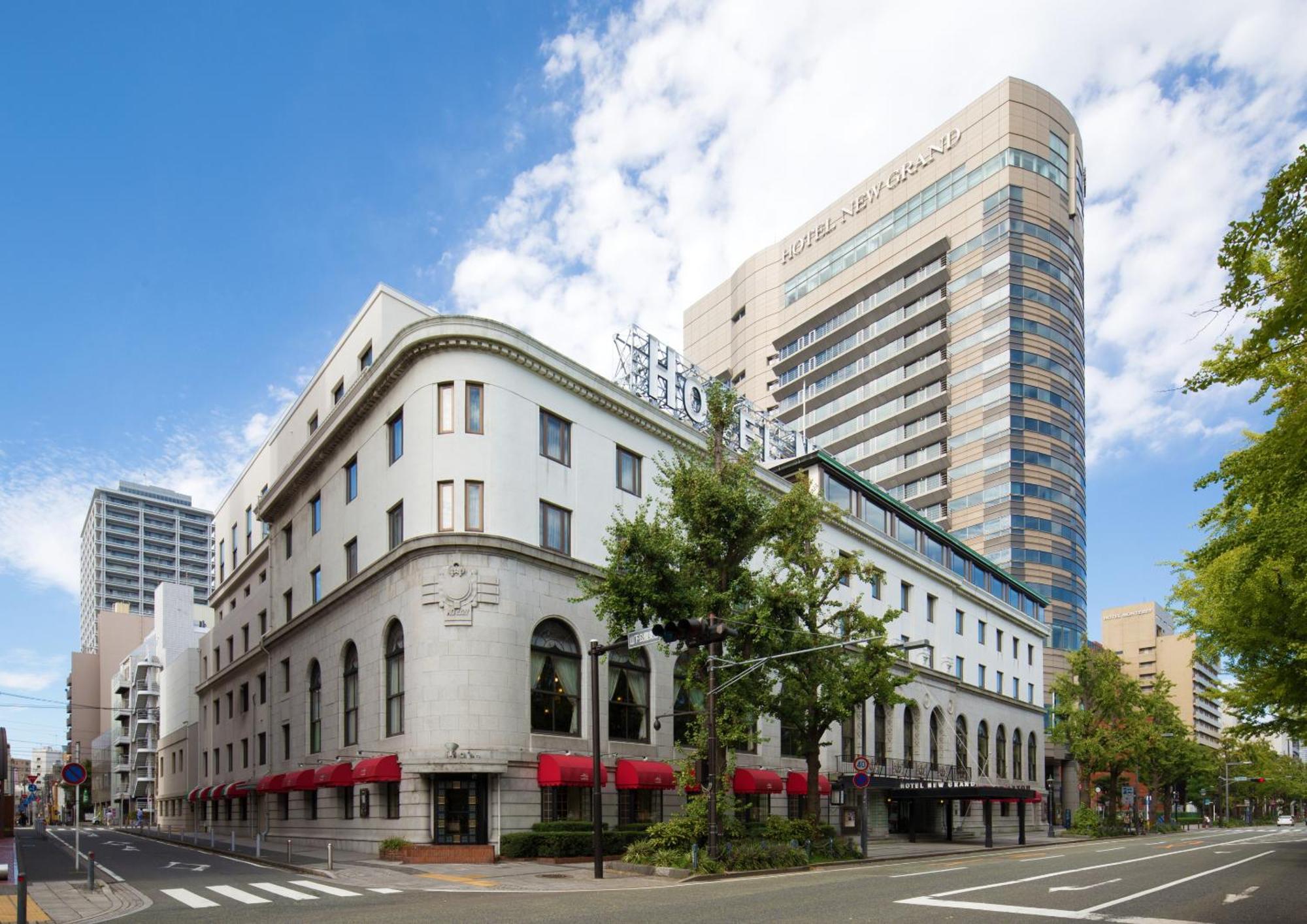 Hotel New Grand Yokohama  Eksteriør billede The hotel in 2013