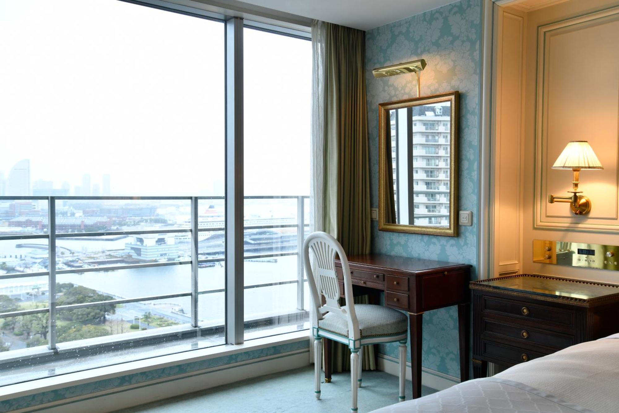 Hotel New Grand Yokohama  Eksteriør billede A bedroom at the hotel