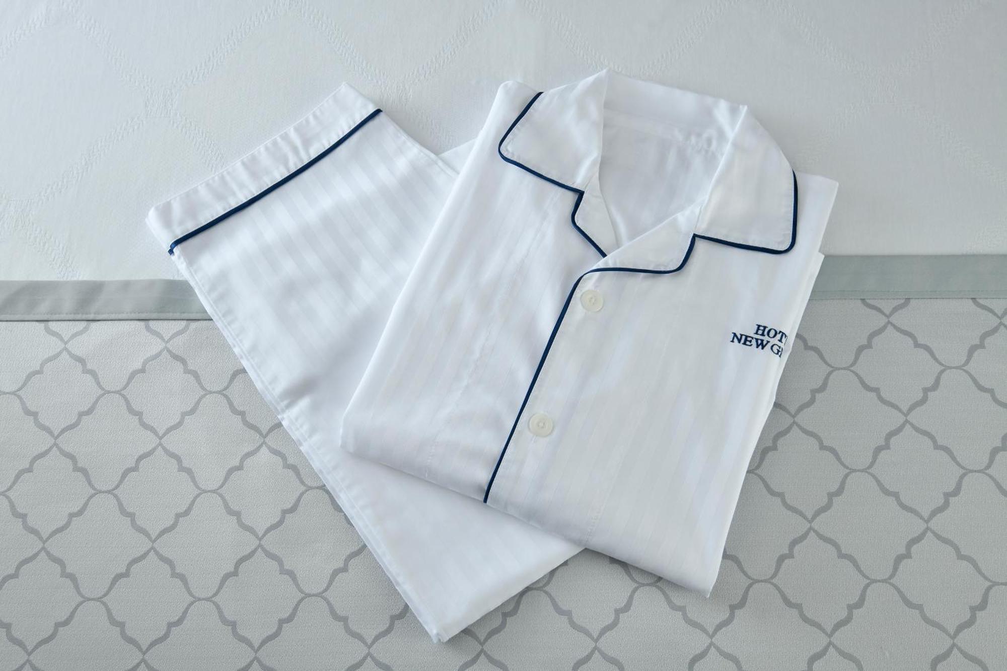 Hotel New Grand Yokohama  Eksteriør billede A set of pajamas